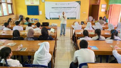 Kolaborasi Mahasiswa KKP UIN Mataram Dan Praktisi Kesehatan Dalam Membangun Kesadaran Anti Pernikahan Anak di SMPN 5 Narmada, Suranadi, Lombok Barat